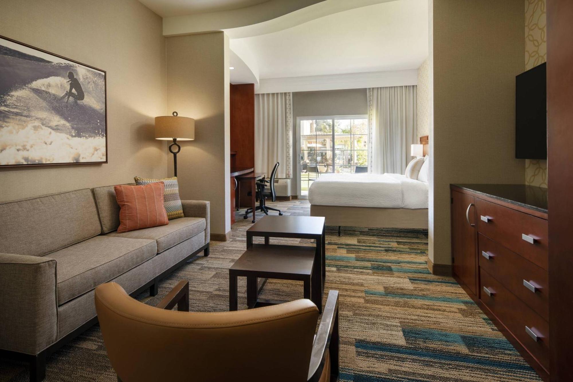 מלון Courtyard By Marriott Santa Barbara Goleta מראה חיצוני תמונה