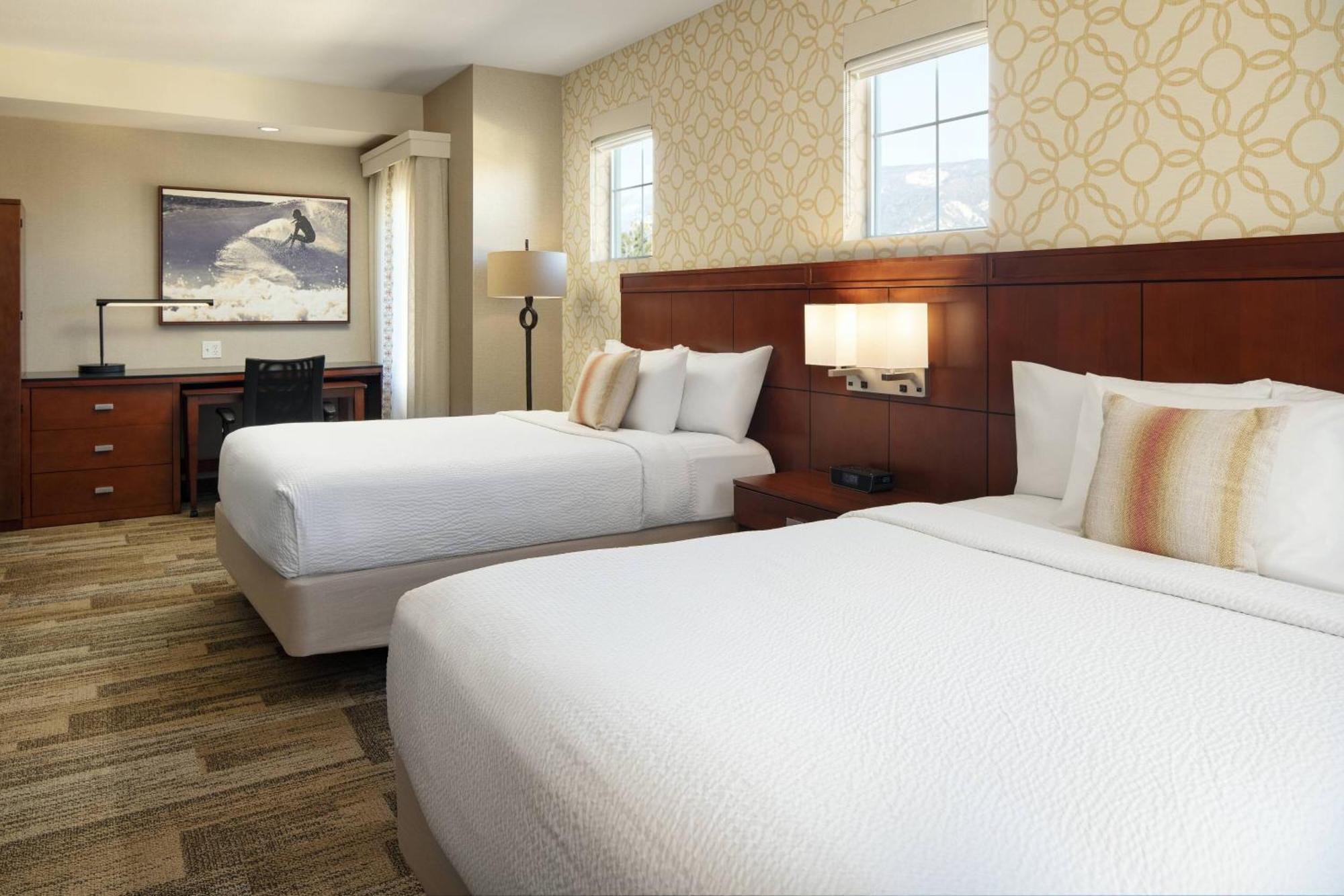 מלון Courtyard By Marriott Santa Barbara Goleta מראה חיצוני תמונה