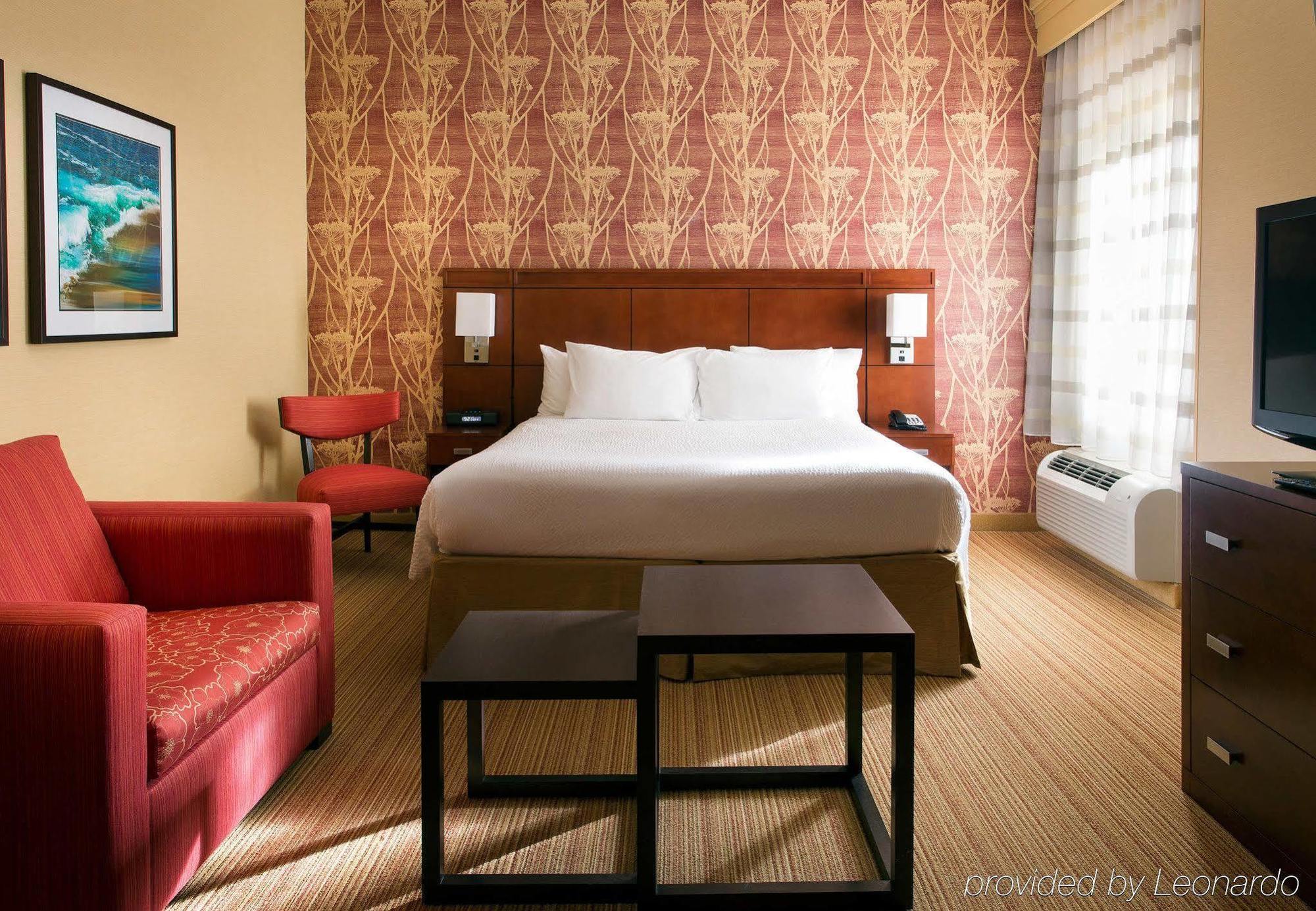 מלון Courtyard By Marriott Santa Barbara Goleta מראה חיצוני תמונה